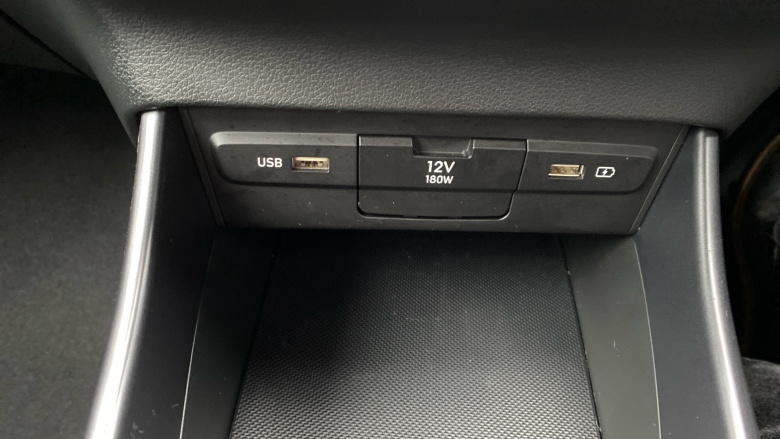 Hyundai i20 1.0T GDi 48V MHD SE Connect 5dr DCT Petrol Hatchback